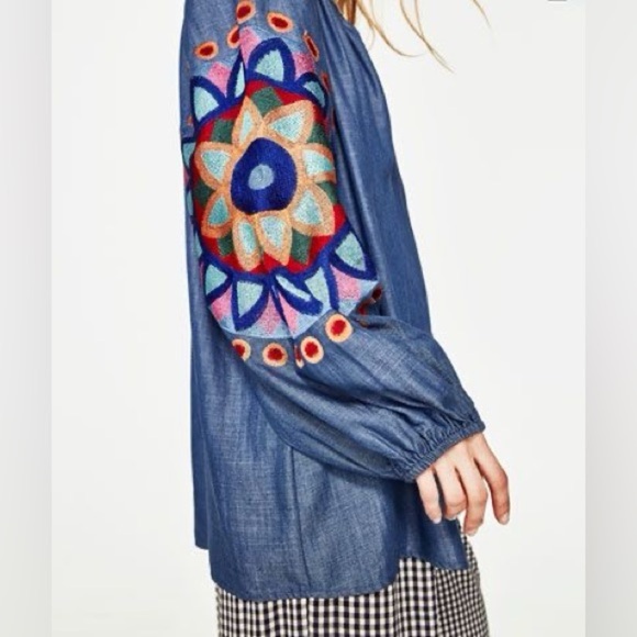 Zara Chambrey Top with Embroidered Sleeves - Picture 2 of 10